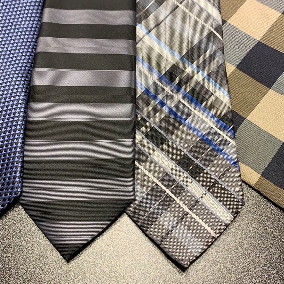 Assortment of Patterned Ties - Picture 3 of 4